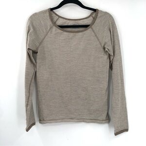 ATHLETA Remarkawool Long Sleeve Base Layer Wool Blend Top M Striped Ski Winter